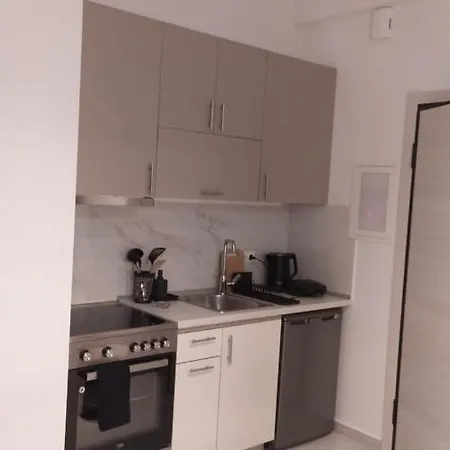 Modern And Sunny Lejlighed *